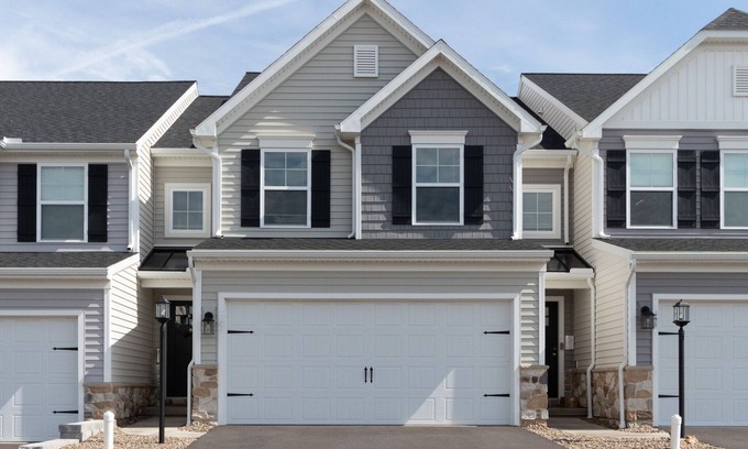 Fleming Casa | Stadium sanctuary. Your retreat near Beaver Stadium 🦁