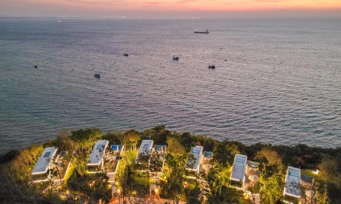 Samaesan Casa | STAR OVER SEA By Deep night