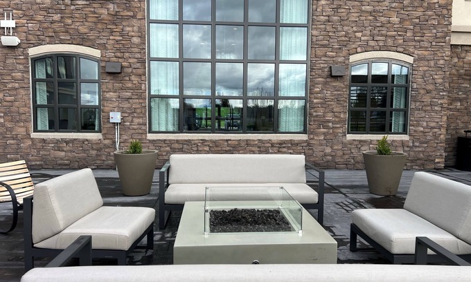 Woodland Hotel | Staybridge Suites Sacramento - Woodland by IHG