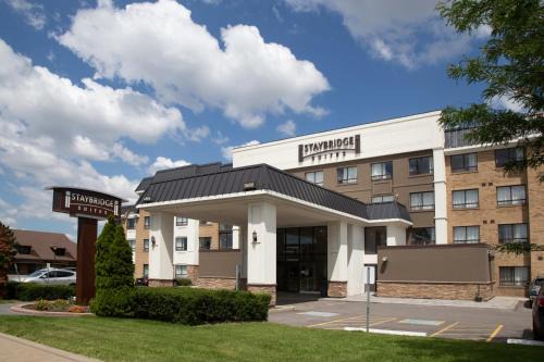 Vaughan Hotel | Staybridge Suites Toronto - Vaughan South by IHG
