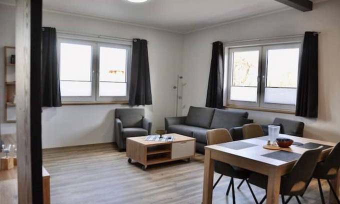 Hergarten Apartamento | Steakhaus Büffel Ferienwohnung 3 70qm