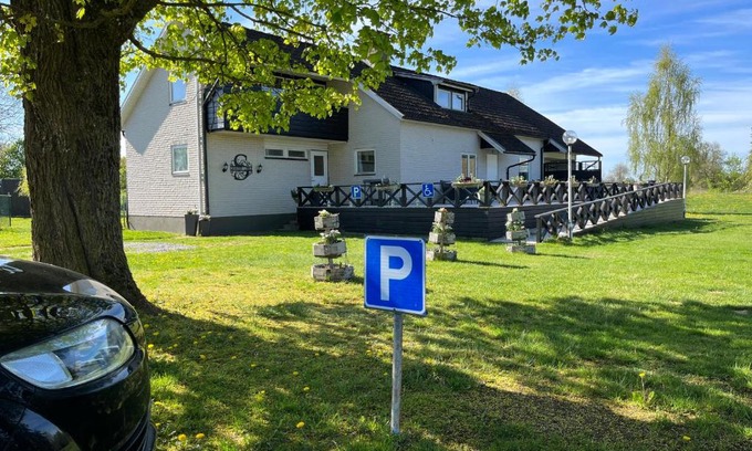 Ljungby Cabina | Stegemans Horse hotel and Country Lodge