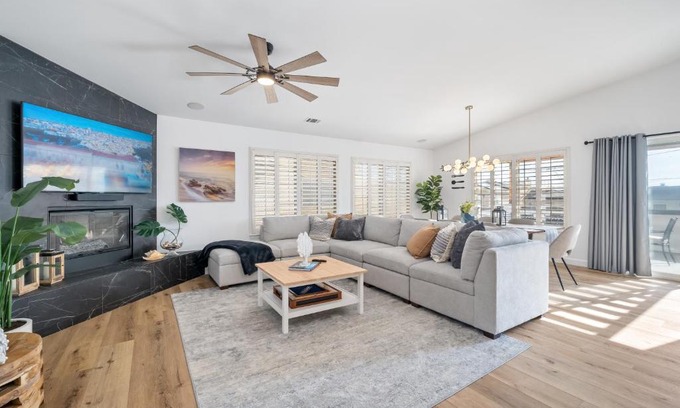 Oceano Casa | Steps To #PismoBeach with Poker, Foosball, FREE EV Charger, and Bikes