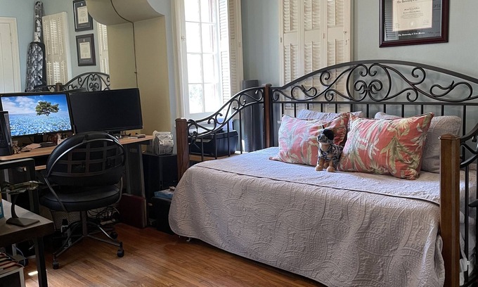 Belmont Shore Casa | Steps to the beach and shopping/dining. Spanish-style house with updated kitchen