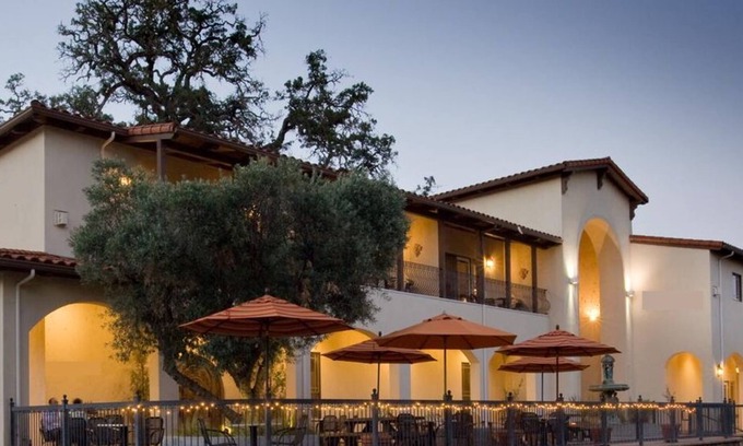 California Wine Country Hotel | Stockfarm Inn