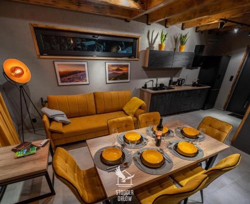 Ustrzyki Dolne Apartamento | Stodoła Orłów - Domek z Jacuzzi na wyłączność