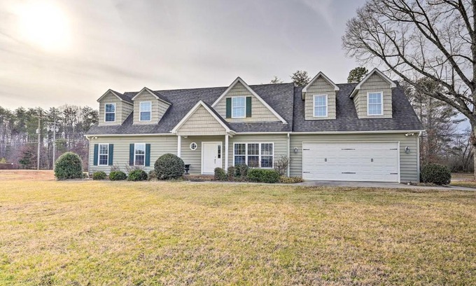 Stokes Casa | Stokesdale Vacation Rental with Game Room!