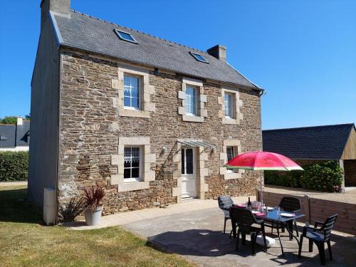 Plouenan Casa | Stone House near Penze River and Morlaix Bay