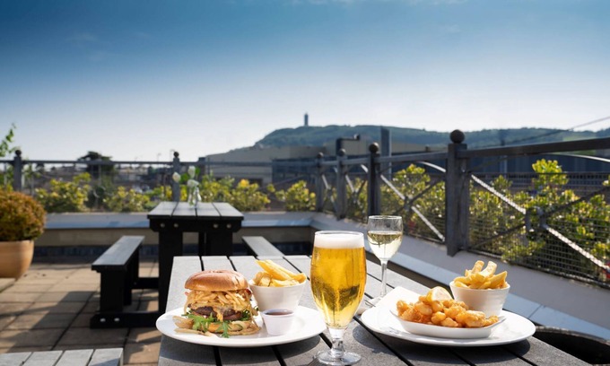 Newtownards Hotel | Strangford Arms Hotel Newtownards