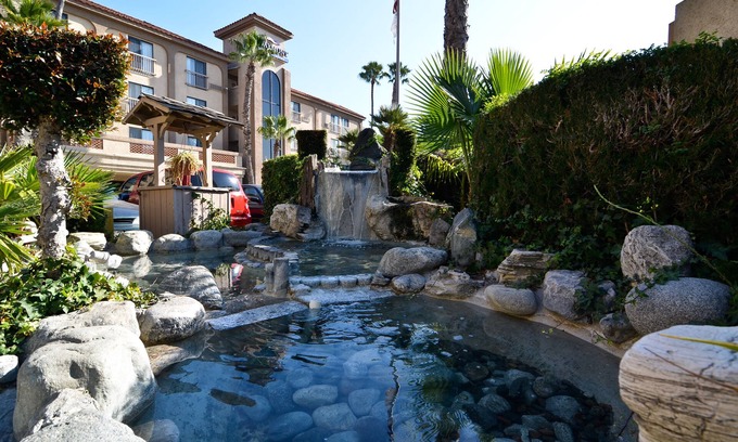 Lawndale Hotel | Studio 6 Suites Lawndale, CA – South Bay