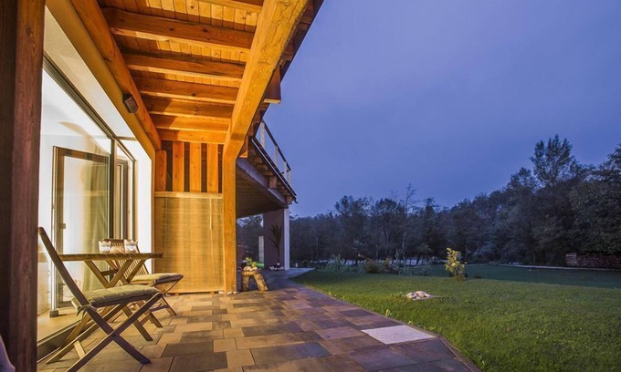 Visoko Apartamento | Studio Apartment-Estudio-Confortable-Baño privado con ducha-Vista al Jardín