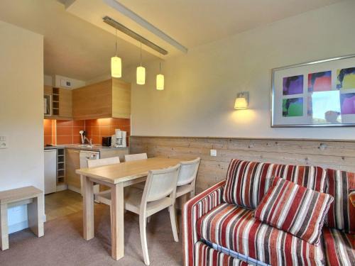 Belle Plagne Apartamento | Studio-cabine pour 4 avec balcon, proche pistes et commerces - FR-1-455-198