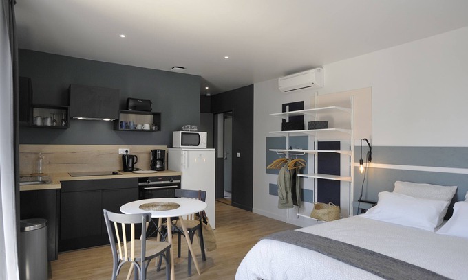 Jonzac Apartamento | Estudio confort en el corazón de Jonzac.