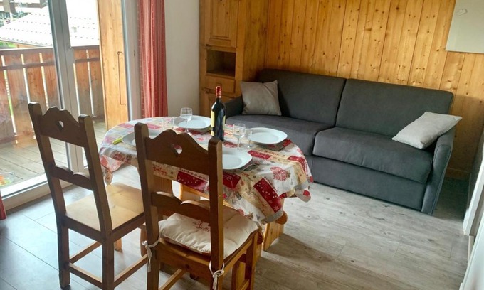 Les Gets Apartamento | Studio cosy aux Gets, 4 pers., proche pistes, balcon, parking, centre village - FR-1-671-32