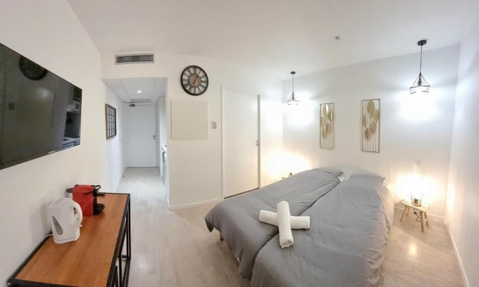 Lourdes Apartamento | STUDIO COSY - VUE MONTAGNE - CLIM - GARE