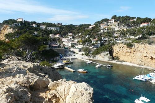 Ensues-la-Redonne Apartamento | Studio Ensuès la Redonne à 1200 mètres de la mer