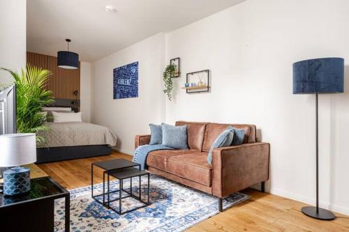 Horchheim Apartamento | Studio Loreley am Rhein, moderne & vollausgestatte 40qm, Küche, Netflix, WM