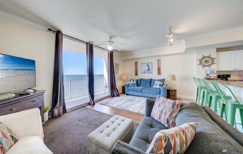 Panama City Beach Apartamento | Stunning Beach front condo