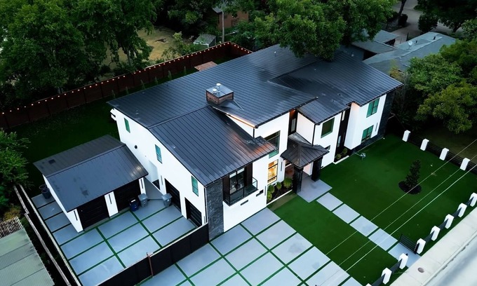 Preston Hollow Villa | STUNNING DALLAS MANSION 🔹 7-Bedrooms 6-Bathrooms 🔹 Luxury Travel at its Best! 🔹