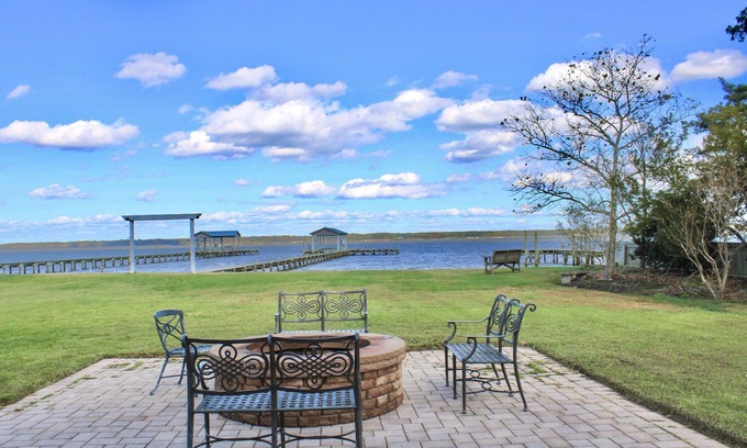 Sharps Casa | Stunning Dunnsville Retreat on Rappahannock River w/ Boat Dock!