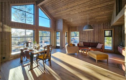 Hjartdal Municipality Casa | Stunning Home In Tuddal With Kitchen