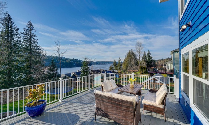 Big Lake Casa | Stunning Mount Vernon Home w/ Big Lake Views!