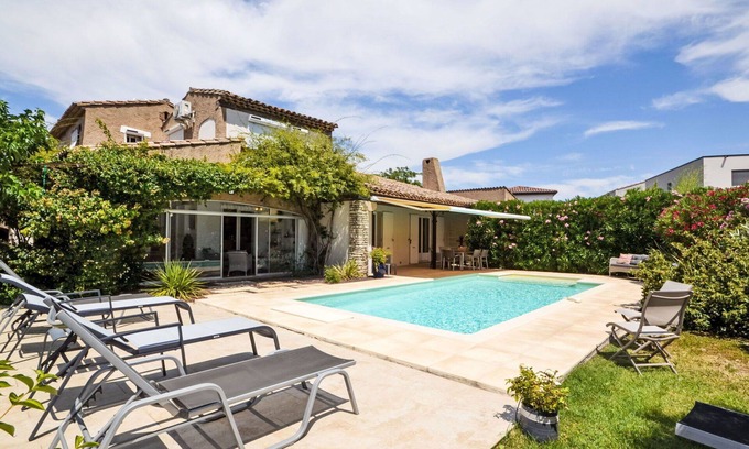 Morieres-les-Avignon Villa | Estupenda casa de vacaciones privada para 6 personas con A/C, WIFI, piscina privada, TV y terraza