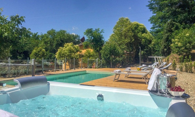 Montevarchi Villa | Maravillosa casa de vacaciones privada para 12 personas con piscina privada, jacuzzi, A/C, WIFI y TV