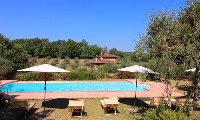 Santarello Villa | Estupenda casa de vacaciones privada con A/C, piscina privada, WIFI y TV, cerca de Montepulciano