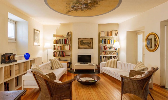 Dervio Casa | Preciosa casa de vacaciones privada para 6 personas con WIFI, terraza y mascotas permitida