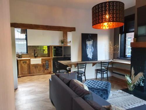 Rochdale Casa | Stylish 2BR Stay in Rochdale