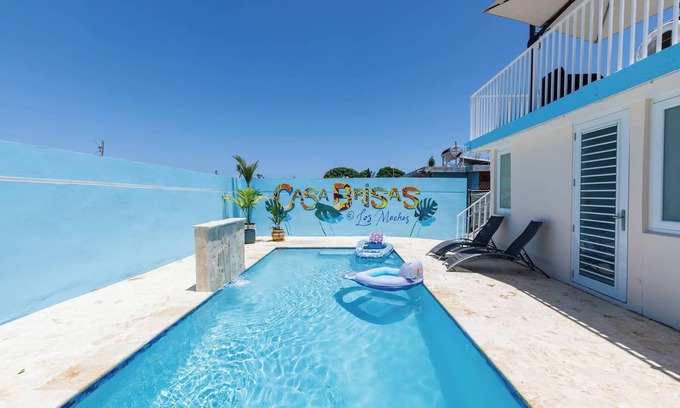 Machos Chalet De Esquí | Stylish 3 Bed/2Bath with Pool & Solar Panels