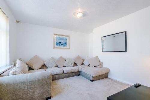 Bradford Casa | Stylish 3 bed house sleeps 5 free parking