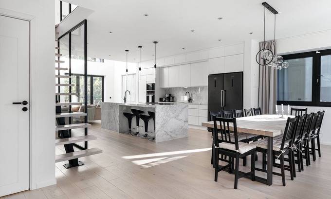 Kista Casa | Stylish and spacious family home