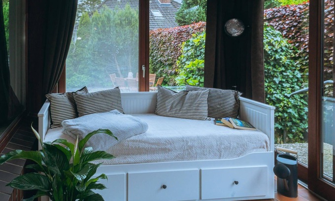 Meldorf Casa | Stylish and well-equipped holiday home near the North Sea coast.