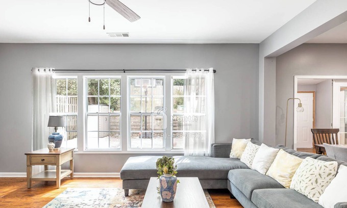 Tucker Casa | Stylish Sanctuary on Place Ct #41775