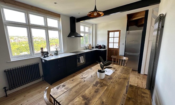 Hastings Casa | Stylish Unique 3 Bedroom House Hastings