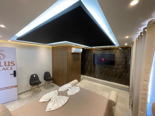 Centro Apartamento | Suíte Gold Cinema 303