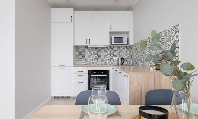 Grzegorzki Apartamento | Subtle Grey Apartment by Renters