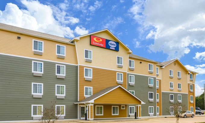 Hammond Hotel | Suburban Studios Hammond