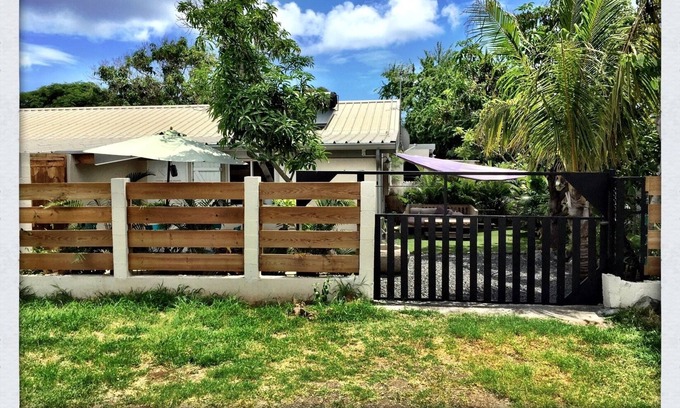 St Gilles-les-Bains Cabina | BALI SUITE: Villa T2 encantadora con jardín privado cercano a la laguna baños salinos