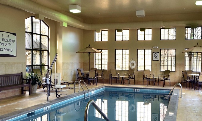 Beckett Ridge Condominio | Suite | Free Breakfast & Indoor Pool + Gym