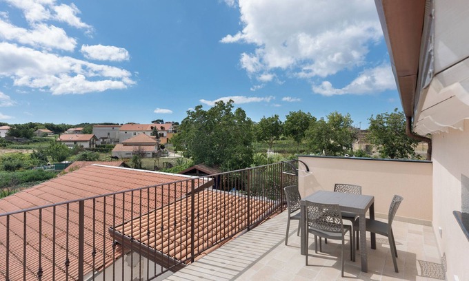 Bomerano Apartamento | Suite Le Orchidee con Vista a la Montaña, Wi-Fi y Aire Acondicionado