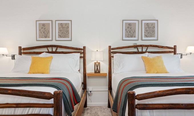 Springville Hotel | Suite Meadow Camp Nelson Lodge# 7