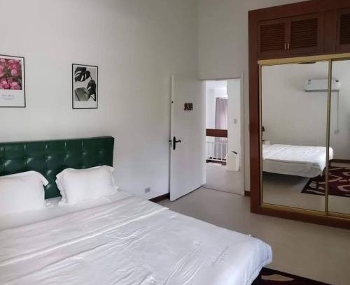 Capital Hill Casa | Summer Stay