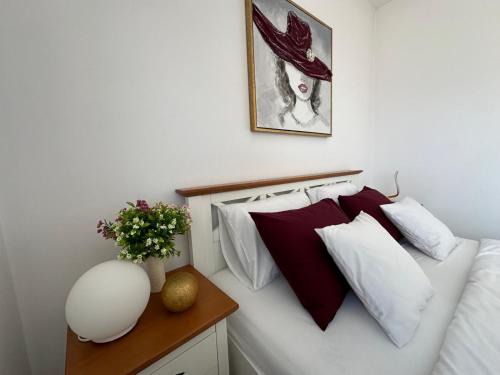 Floresti Villa | Sunny house