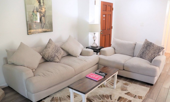 Central Scottsdale Condominio | Tranquilo, limpio, mejorado McCormick Ranch Scottsdale 2bd Condo vacaciones corporativas