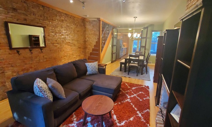 Devil's Pocket Casa | Sunny, quiet retreat steps from UPenn and CHOP