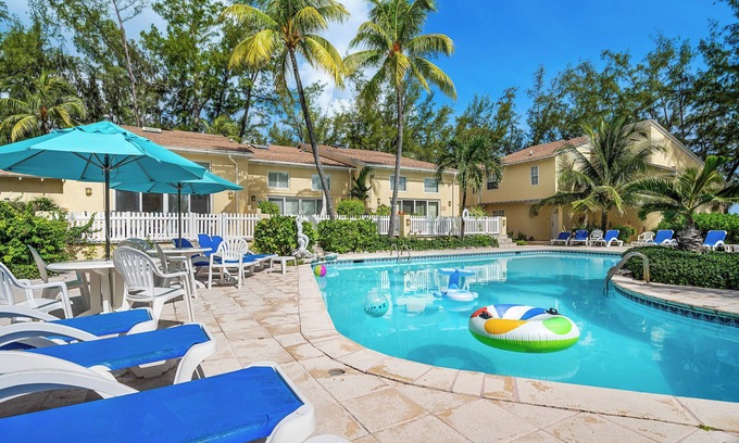 Paradise Island Villa | Sunrise Beach Villas - Impresionante, Acceso al mar Vistas a la piscina Villa con playa