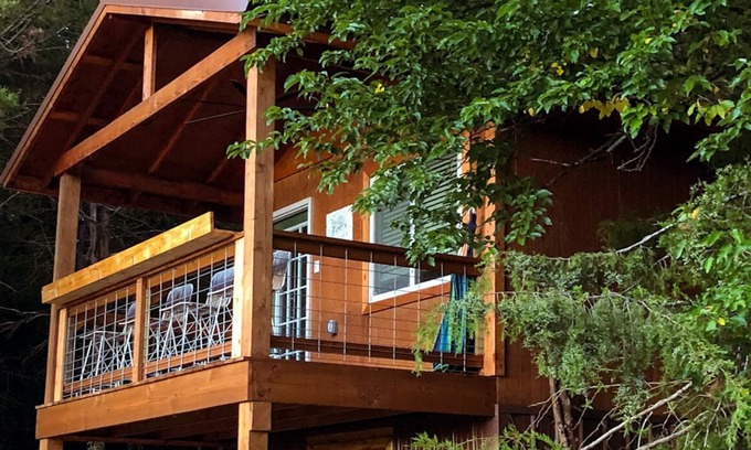 Fayetteville Cabina | Sunset Hillside Cabin staycation on Horse Farm - Pet Friendly D